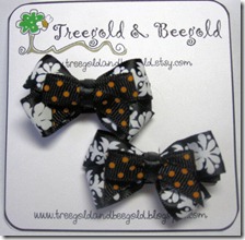 WhiteOrangeBlackMiniBows-9-28-2011 WhiteOrangeBlackMiniBows-9-28-2011
