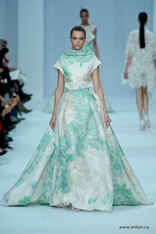 elie-saab-haute-couture-sprg-2012-pfw15.jpg