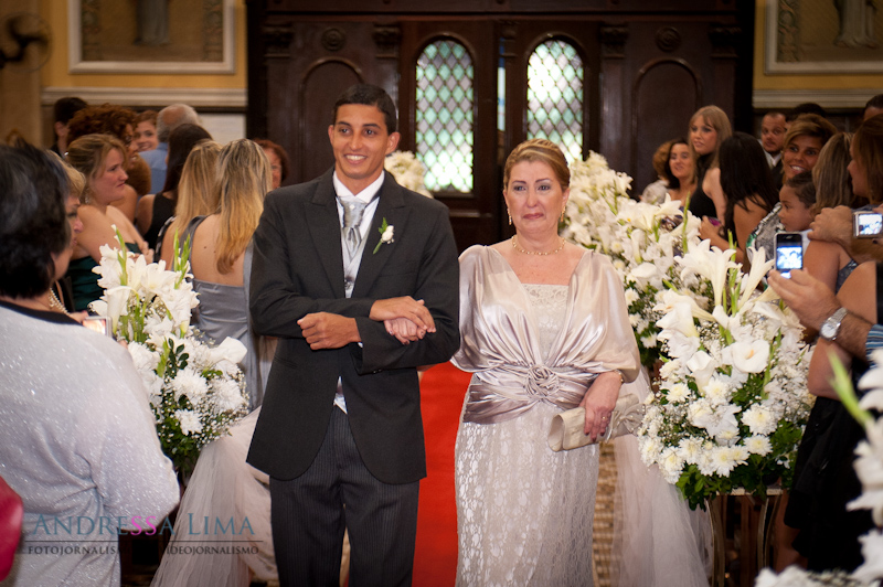 Fotos de Casamento Beatriz e Celso. Foto numero 31 do estudio L&D Producoes, do Rio de Janeiro, RJ. Andressa Lima e equipe fazem fotos de casamento (fotografias de casamentos), fotos de making-of (making of de noiva), fotos de eventos sociais, fotos de casal (ensaios fotograficos de e-session), videos de casamento (filmagem de casamentos), videos de making-of e videos de eventos sociais. Fotojornalismo e videojornalismo no Rio de Janeiro, RJ. fotos casamento rio de janeiro fotografias casal rj foto eventos noiva ensaio fotografico galeria noivas fotografo evento casar retrato fotografía modelos casamentos fotografos penteados para docinhos estudio fotografia em books modelo