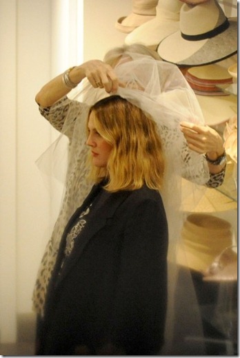 Drew Barrymore Drew Barrymore Out NYC 4 NfQnHFlvKpKl