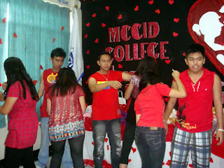 Valentine Kiss Off Game
