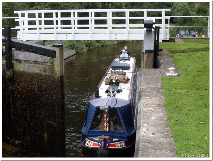 SAM_3205 Rhodesfield Lock SAM_3205 Rhodesfield Lock