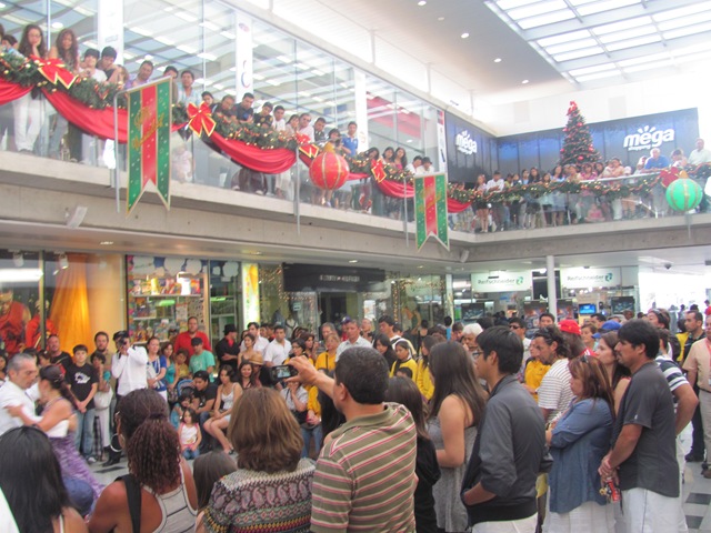 [CORO%2520UNAP%252CCORO%2520VOCES%2520BLANCAS%2520Y%2520CORO%2520JUVENIL%2520%25283%2529%255B2%255D.jpg]