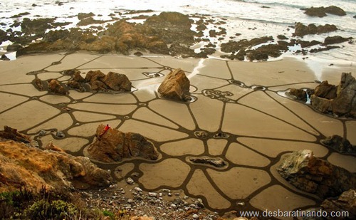 desenhando na areia desbaratinando  (15)