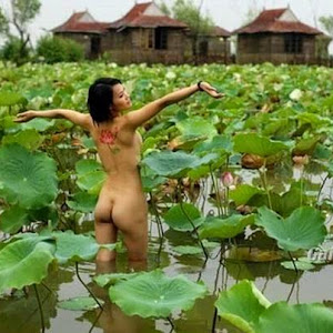 Em khỏa thân dưới ao sen - thần dược tăng cường sinh lý em-khoa-than-o-ao-sen-than-duoc-tang-cuong-sinh-ly-06.jpg
