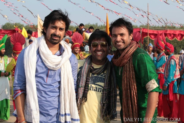 [taur%2520mittran%2520di%2520punjabi%2520film%2520wallpapers%255B4%255D.jpg]