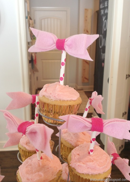 [cupcake%2520topper%25202%255B3%255D.jpg]