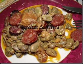 Favas guisadas com enchidos Favas guisadas com enchidos
