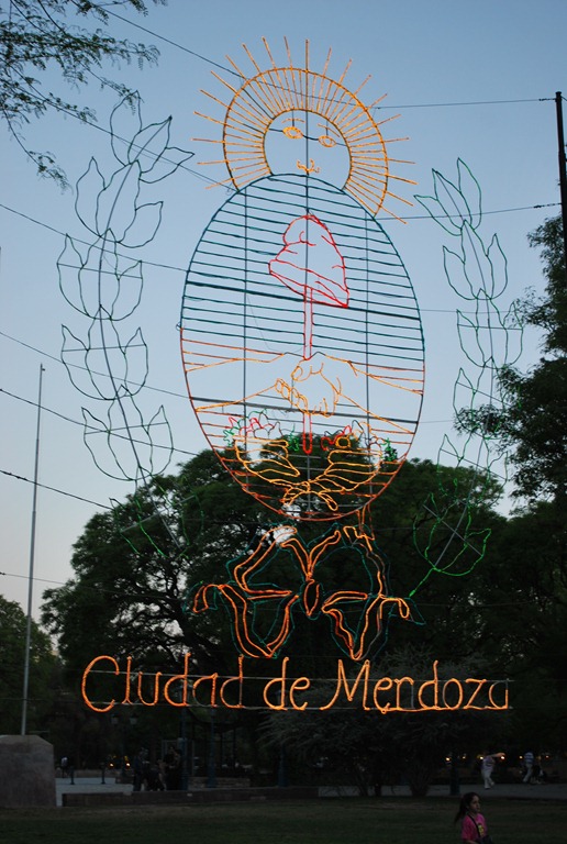 [DSC_0273%2520Ciudad%2520de%2520Mendoza%252004.11.2012%252000-41-18%255B3%255D.jpg]