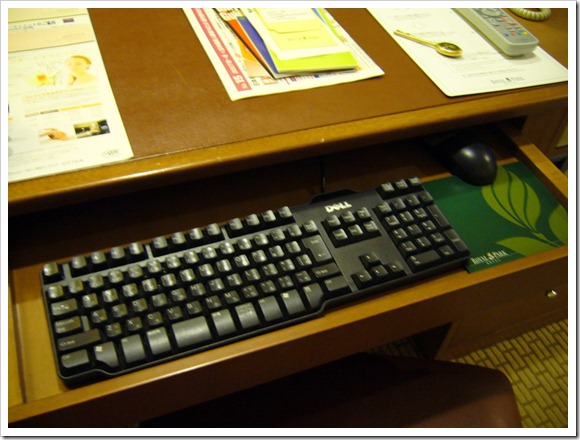 房內電腦1