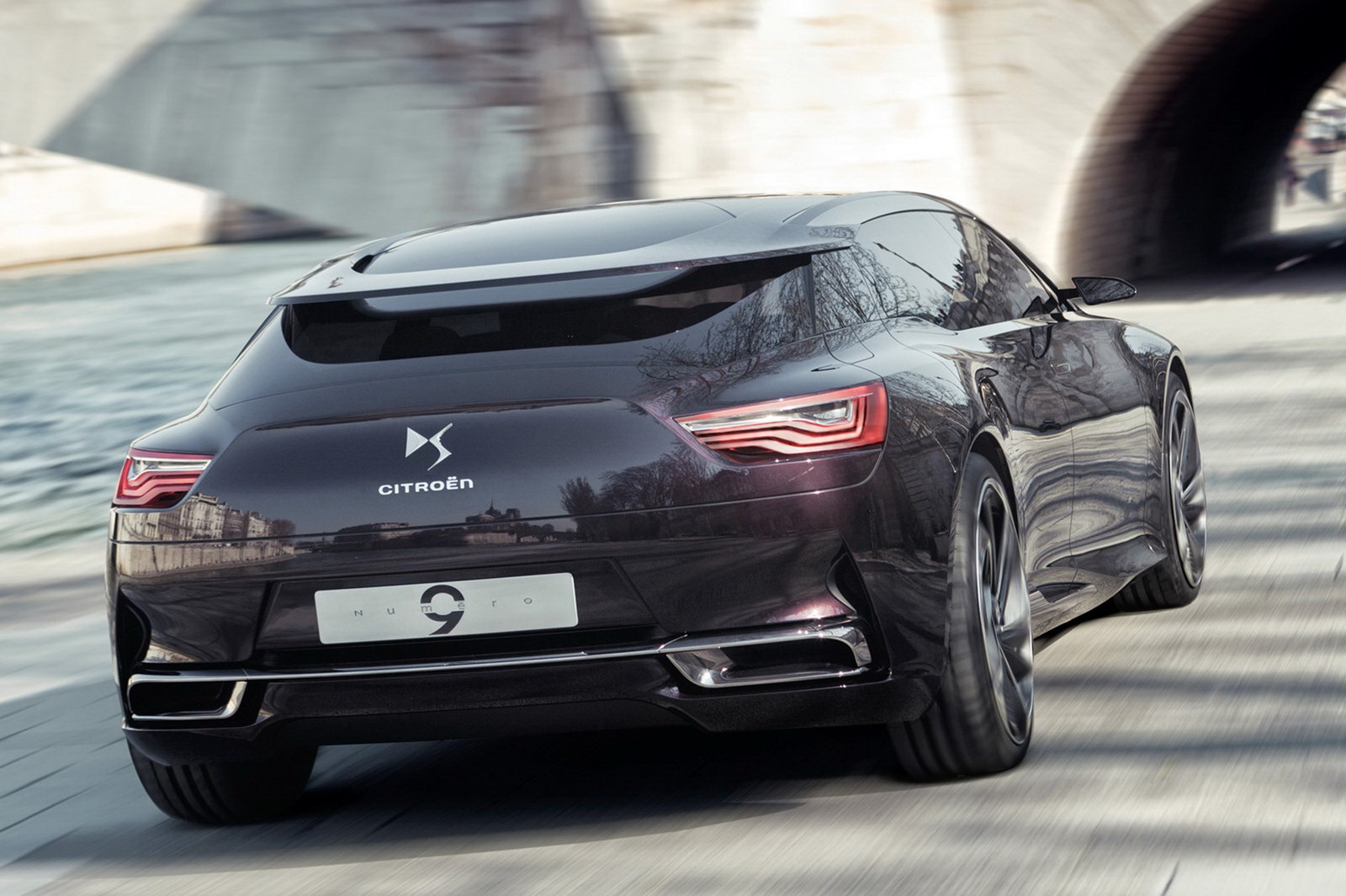 [Citroen-DS9-9_1%255B14%255D.jpg]