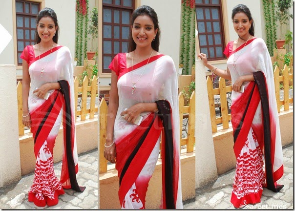 White_Red_Printed_Saree White_Red_Printed_Saree