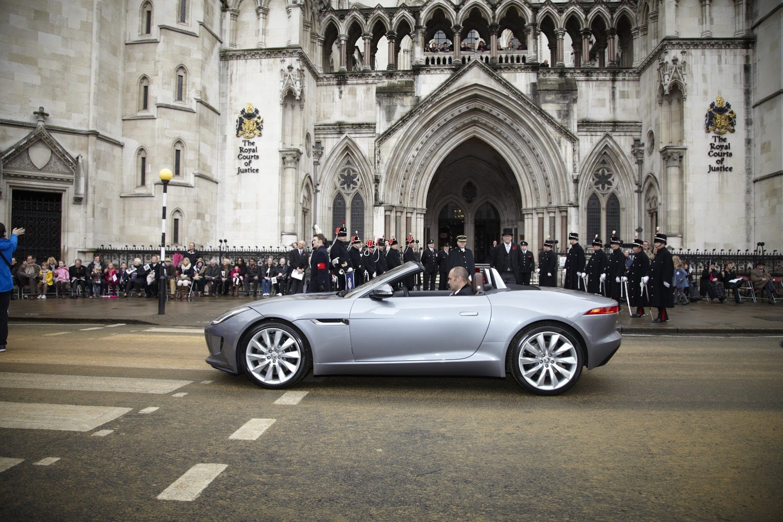 [Jaguar-F-Type-E-Type-8%255B2%255D.jpg]