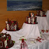 Nº153: Terminacion con placas de chocolate bicolres, frutillas frescas, ramitas de chocolate. Montaje individual sobre tambores.