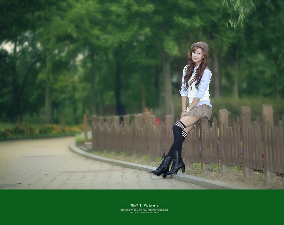 [Kim-Ha-Yul-Outdoor-School-Girl-07%255B3%255D.jpg]