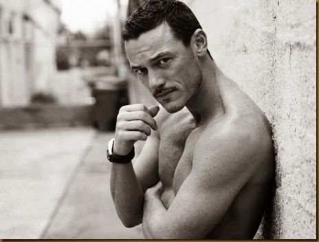 [luke-evans18_thumb1%255B2%255D.jpg]