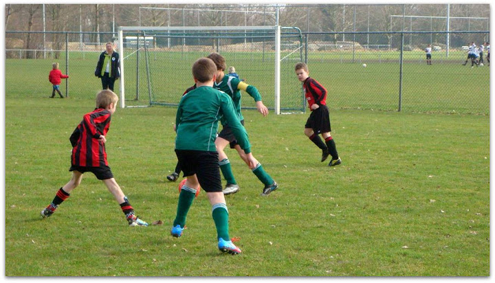 2012 - 10 MRT - WVV E5 - HARKSTEDE E3 011.jpg