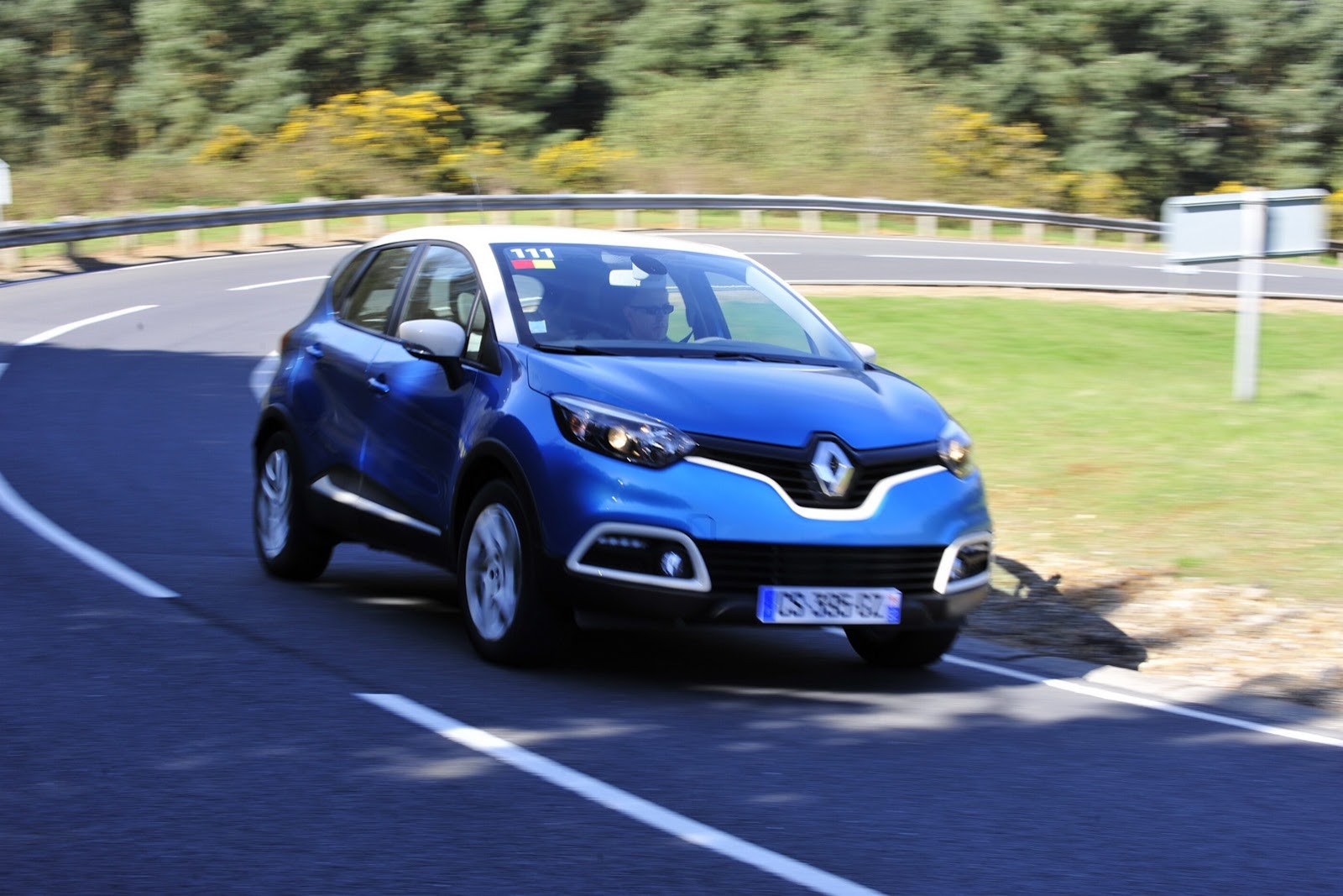 [Renault-Captur-1%255B2%255D.jpg]