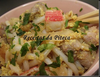Massa wudon com rojões e delicias do mar-mperto Massa wudon com rojões e delicias do mar-mperto