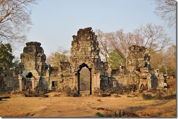 Cambodia motorbike tour Preah Khan of Kompong Svay (Prasat Bakan) 140227_0040