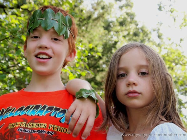 #campcraft #naturecraft Leaf Jewelry  #kidsactivity #kidscraft