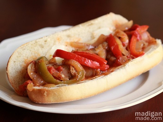 [sausage-and-pepper-sandwich-recipe-0%255B2%255D.jpg]