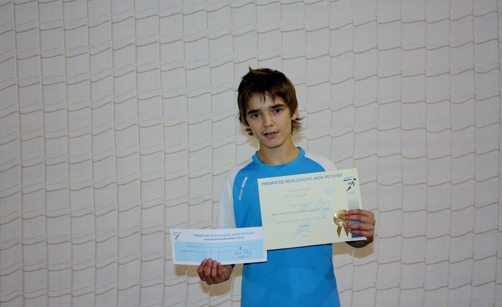 [2010%2520%2528Out.-Nov.-Dez.%2529%2520Fl%25C3%25A1vio%2520Oliveira%255B9%255D.jpg]