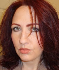 Clairol Expert Collection Age Defy with 5R Medium Auburn Clairol Expert Collection Age Defy with 5R Medium Auburn