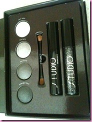 studio smoky eyes