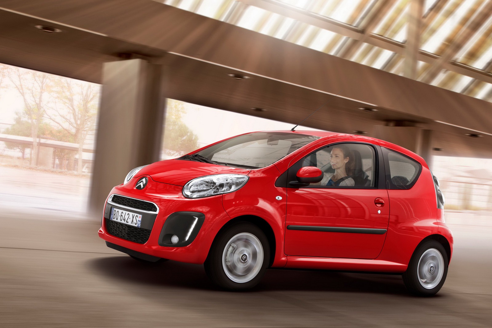 2012-Citroen-C1-Facelift-10Carscoop[2].jpg