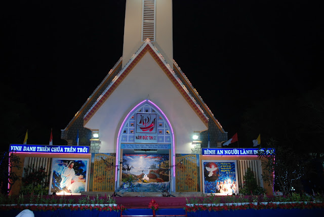 Hình ảnh Lễ Giáng sinh 2012 tại Giáo xứ Tuy Hòa