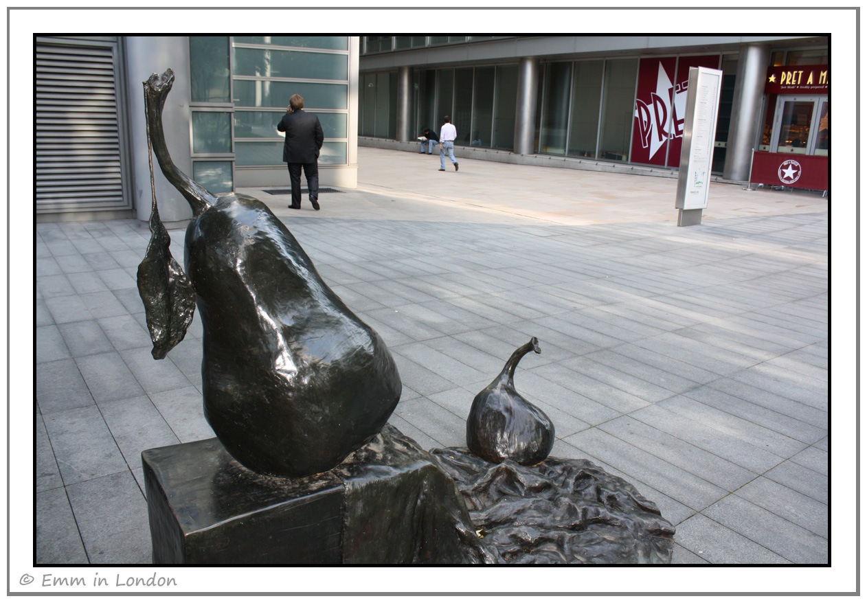 [Ali%2520Grant%2520A%2520Pear%2520and%2520a%2520Fig%2520Spitalfields%255B3%255D.jpg]