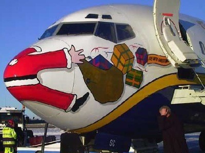 [santa-hit-by-plane4.jpg]