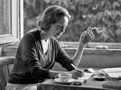 Sophia_de_Mello_Breyner_Andresen_-_por_Eduardo_Gageiro_1964_2 Sophia_de_Mello_Breyner_Andresen_-_por_Eduardo_Gageiro_1964_2