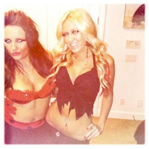 [sexy%2520paulina%2520gretzky%2520twitter%252027%255B2%255D.jpg]