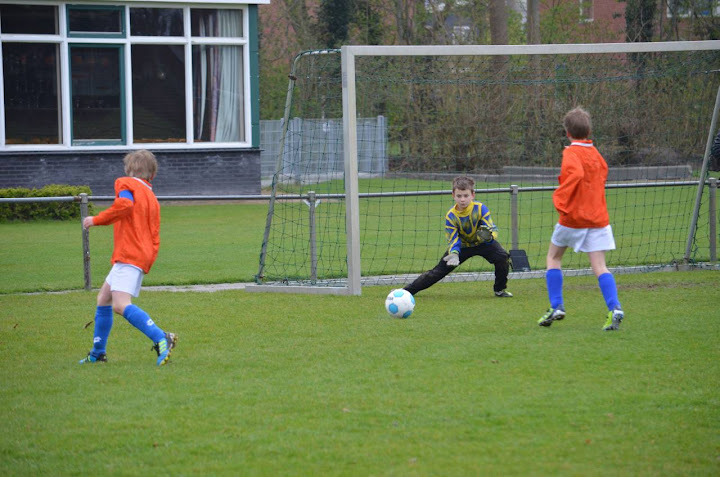 2012 - 14 APR - ONSTWEDDE E2 - WVV E5 014.jpg