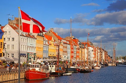 Denmark-Copenhagen-docks1