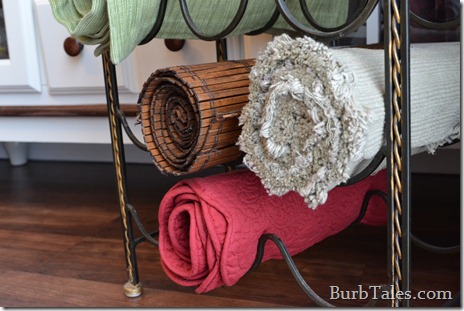 Store placemats rolled Store placemats rolled
