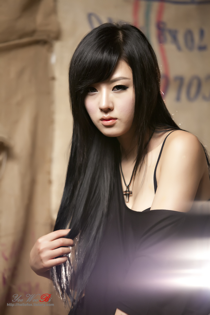 hot race queens hwang mi hee black dress hot hot race queens hwang mi hee black dress hot