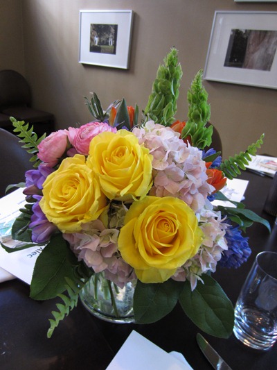 spring centerpiece | Ideas in Bloom