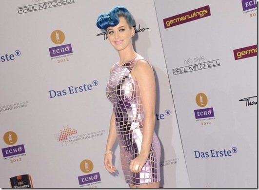 blue-hair-Katy-Perry-1