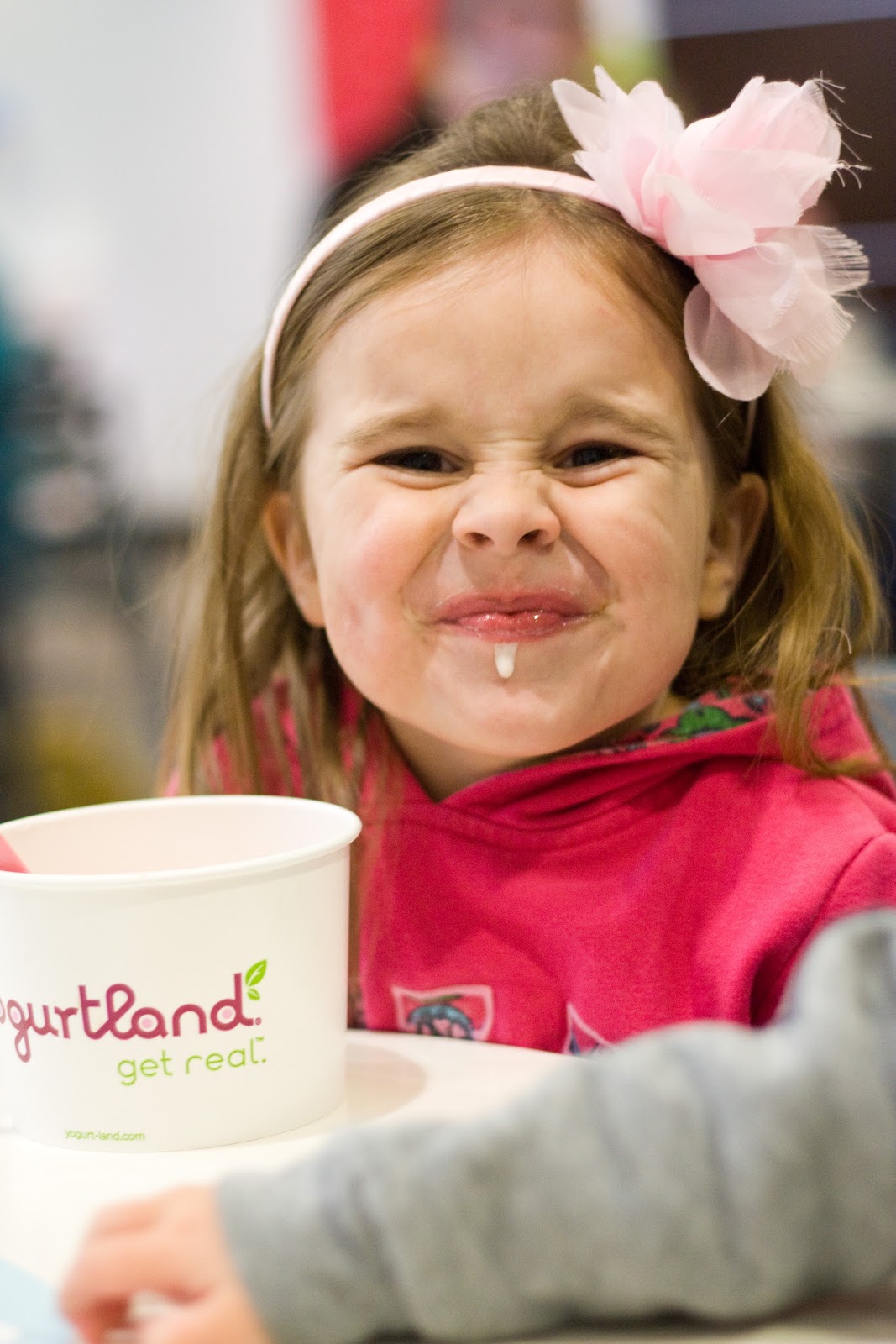 [12.3.12-yogurtland-tessa8.jpg]