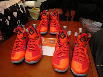 Your Nike LeBron 9 Galaxy Will Glow in the Dark! nike lebron 9 gr galaxy allstar 5 01 Your Nike LeBron 9 Galaxy Will Glow in the Dark!