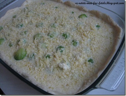 Quiche cu varză de Bruxelles - presaram cascaval ras Quiche cu varză de Bruxelles - presaram cascaval ras