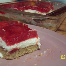Easy Strawberry Walnut Dessert