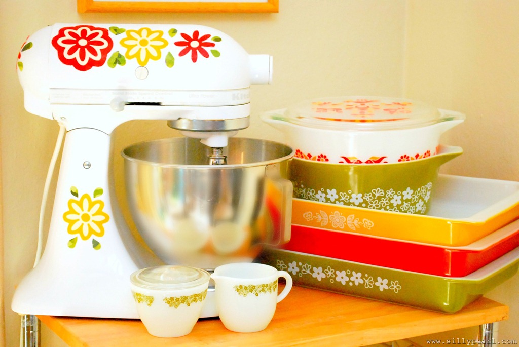 [Vintage-Pyrex-Inspired-Mixer-Decals-.jpg]