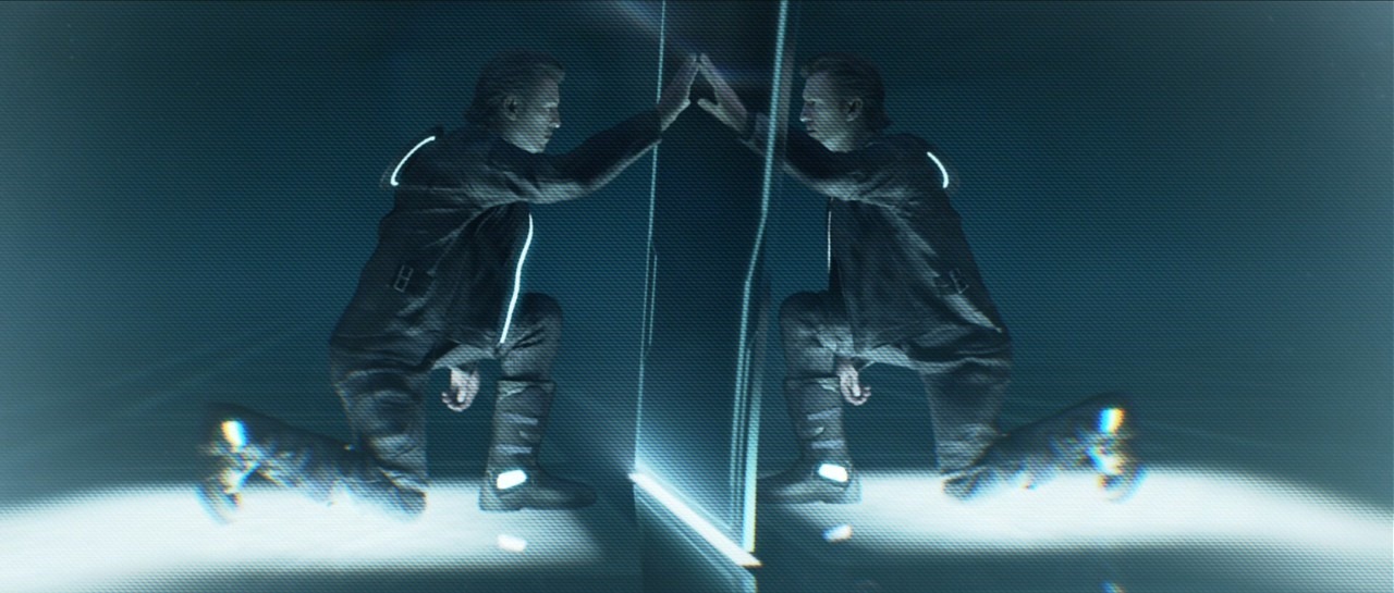 [Tron%2520Legacy%2520Creation%2520of%2520CLU%255B2%255D.jpg]