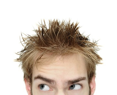 El refuerzo de los cabello de la ampolla las vitaminas