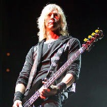 [duff_mckagan%255B3%255D.jpg]