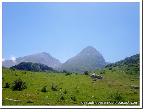 Jito Escarandi - Jierru 2424m - Lechugales 2444m - Grajal de Arriba y de Abajo (Picos de Europa) 0117